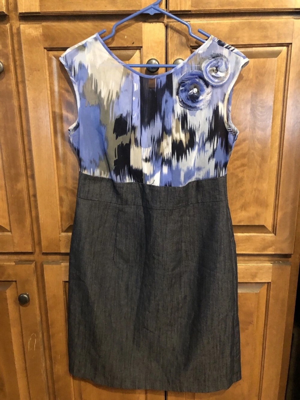 dressbarn blue floral textured denim look dress  great Applique. Women’s Sz 12.